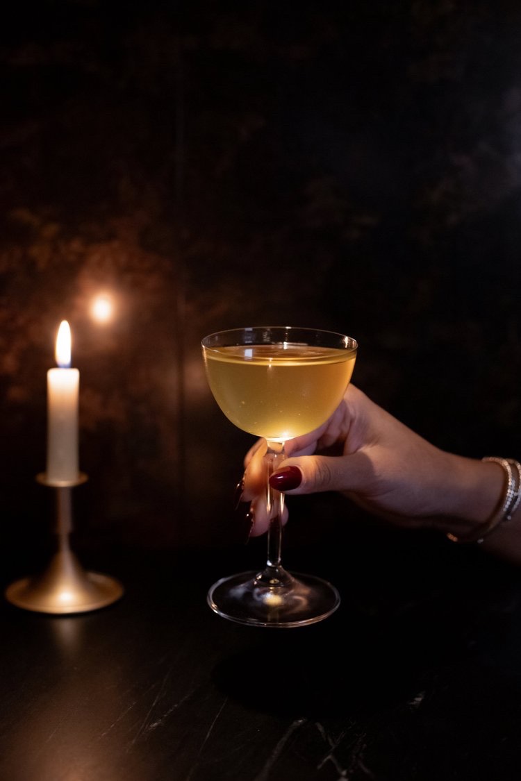 Slim Charmer cocktail by candlelight
